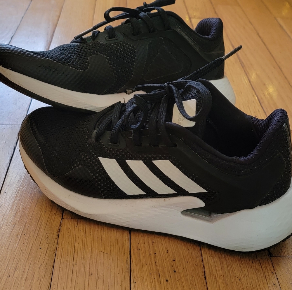 Adidas Bounce Technology Sneakers
